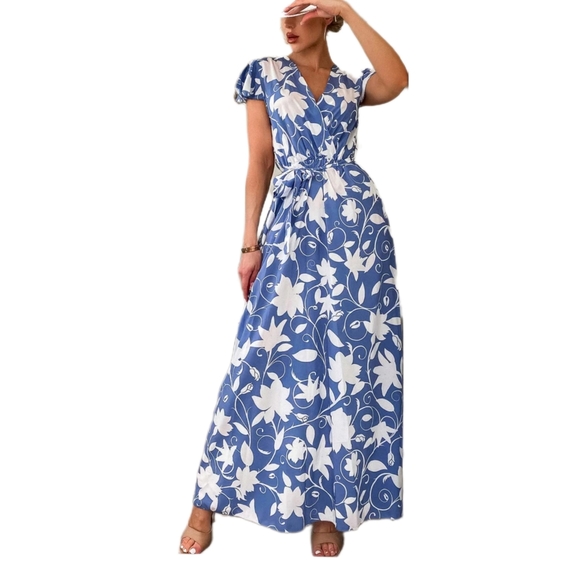 Estee Brown Dresses & Skirts - 2/$30 Estee BrownWomen’s Blue Floral Belted Front Wrap Maxi Dress Small/Medium